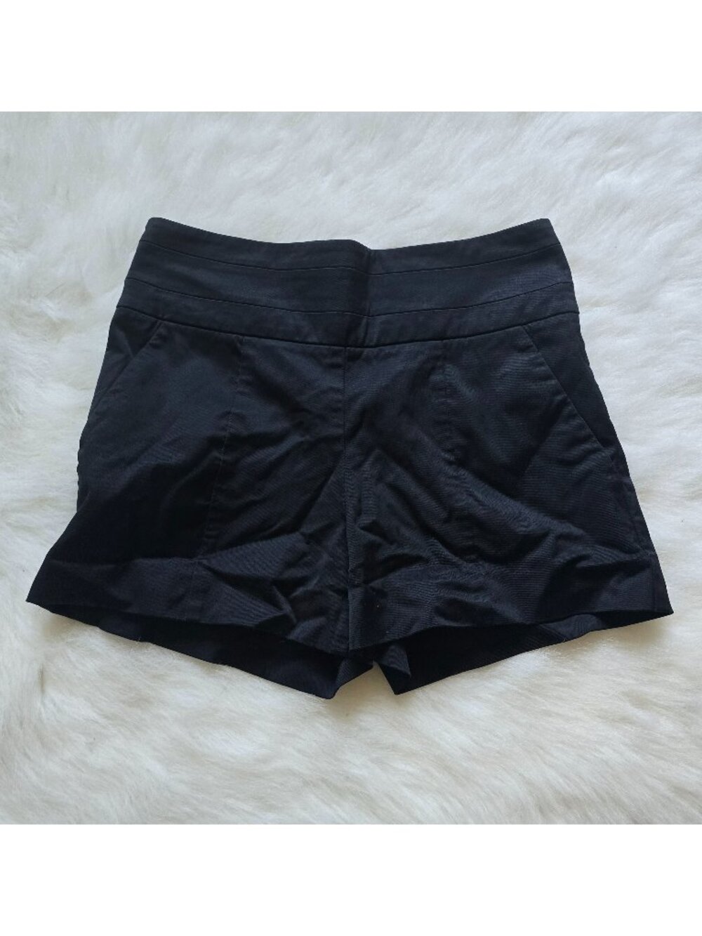 Bebe Black High Waisted Back Zip Shorts size 0